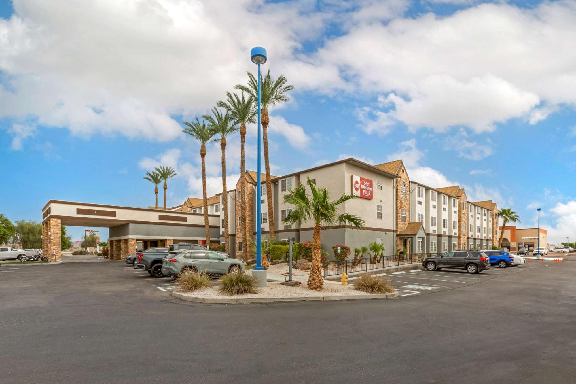 Best Western Plus Yuma Foothills Inn & Suites Екстериор снимка