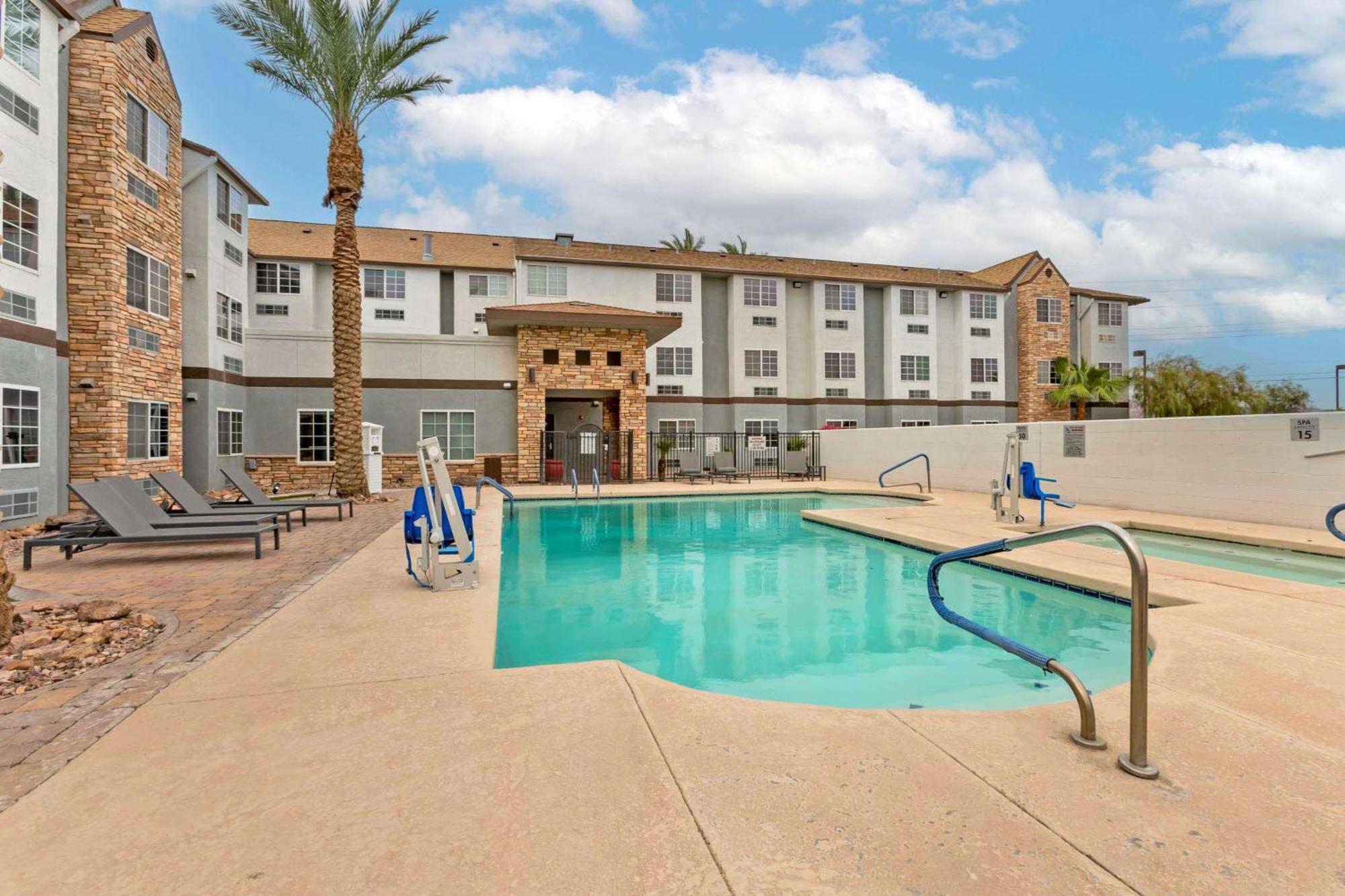 Best Western Plus Yuma Foothills Inn & Suites Екстериор снимка